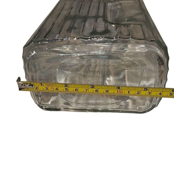 Ribbed Textured Glass Pitcher With Lid Clear & White Size 8" x 5.5" - Picture 7 of 9